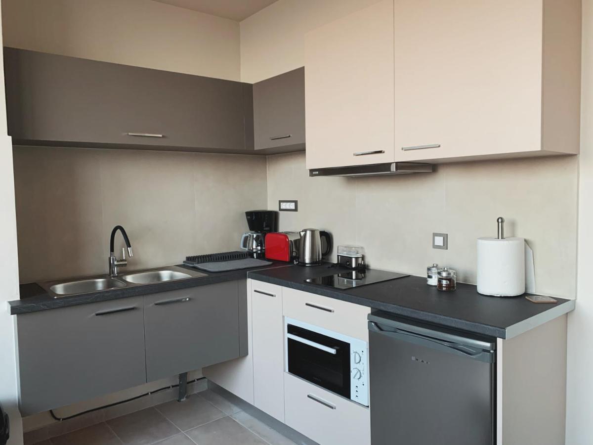 King Crimson Luxury Apartments Marathokefala ภายนอก รูปภาพ