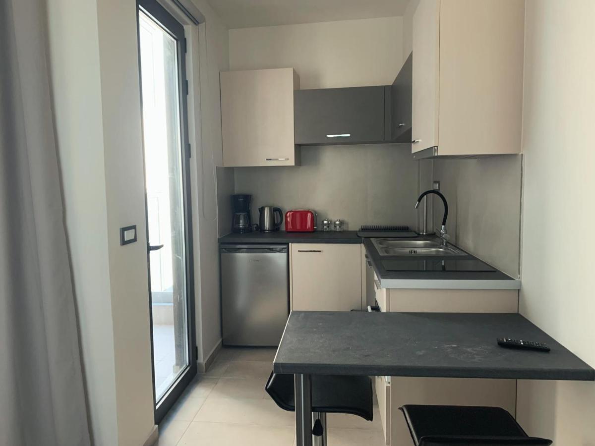 King Crimson Luxury Apartments Marathokefala ภายนอก รูปภาพ