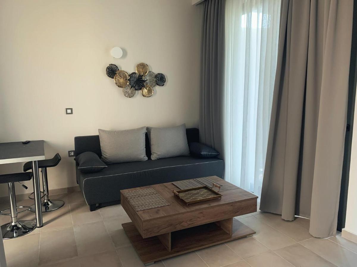 King Crimson Luxury Apartments Marathokefala ภายนอก รูปภาพ